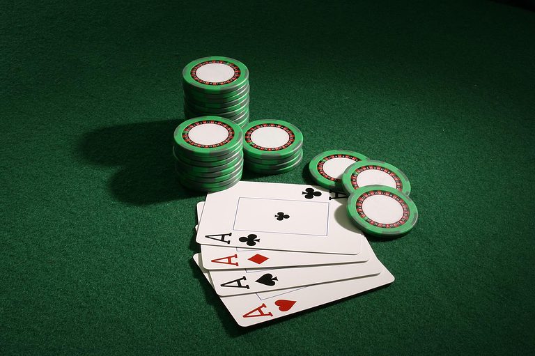 Không thể thua khi nếu bạn áp dụng những cách chơi Baccarat này!