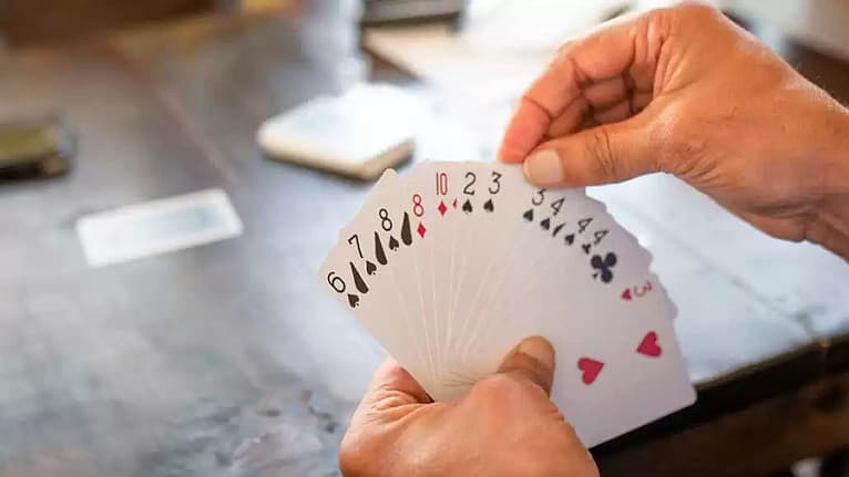 Người chơi Tiến lên miền Nam cần lưu ý tới các vấn đề gì?
